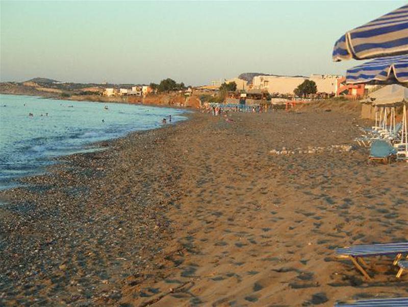 Danaos Beach Apartments Sfáka Buitenkant foto