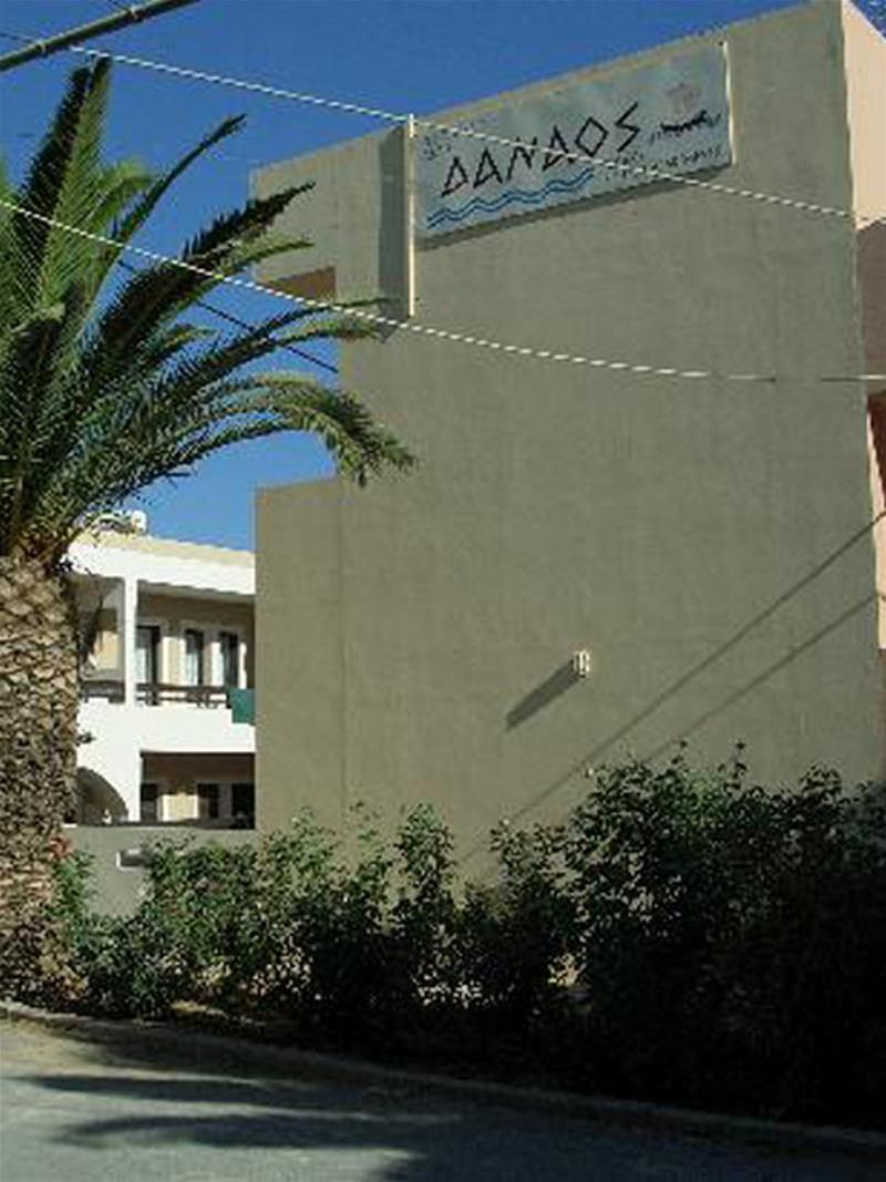 Danaos Beach Apartments Sfáka Buitenkant foto